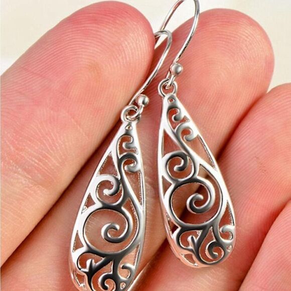 5 for $25 SILVER DANGLES - Picture 3 of 5